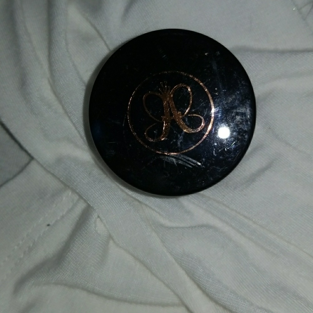 Dipbrow pomade